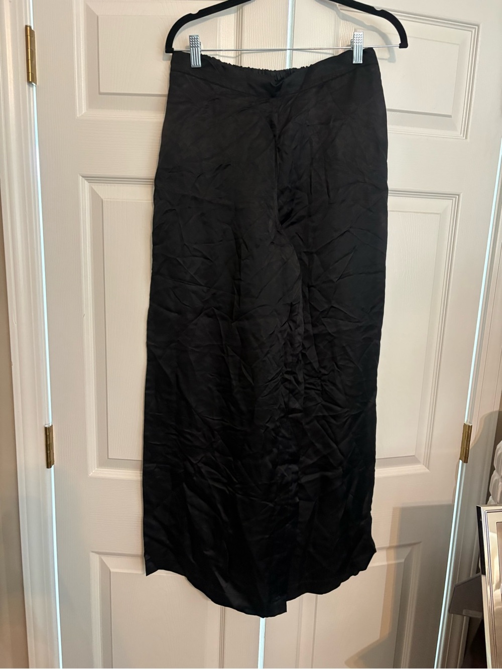 NWOT: Athleta Calm Cool Wide Leg Satin Sleep Pants in Black, Medium - Picture 3 of 4
